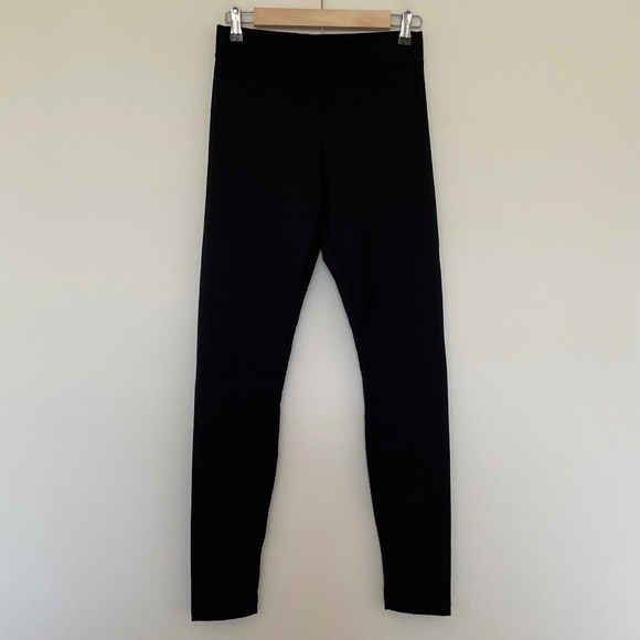 Wolford Scuba Leggings Sz M Black Slimming versatile look Quiet Luxury Stretch - Picture 1 of 11
